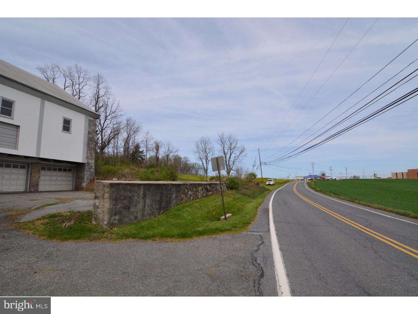 1043 Van Reed Road Reading, PA 19605 - Photo 23 of 25