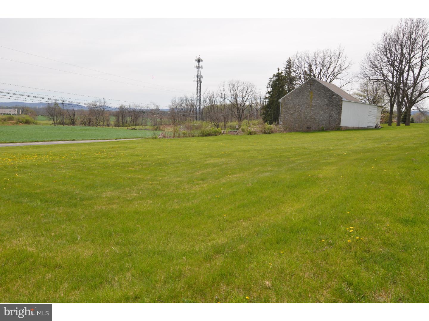 1043 Van Reed Road Reading, PA 19605 - Photo 24 of 25