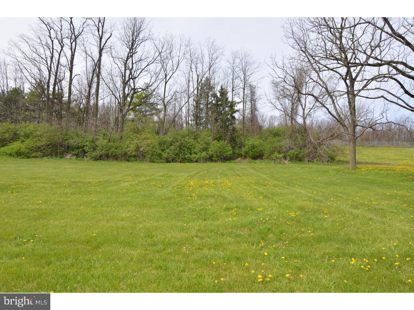 1043 Van Reed Road Reading, PA 19605 - Photo 4 of 25
