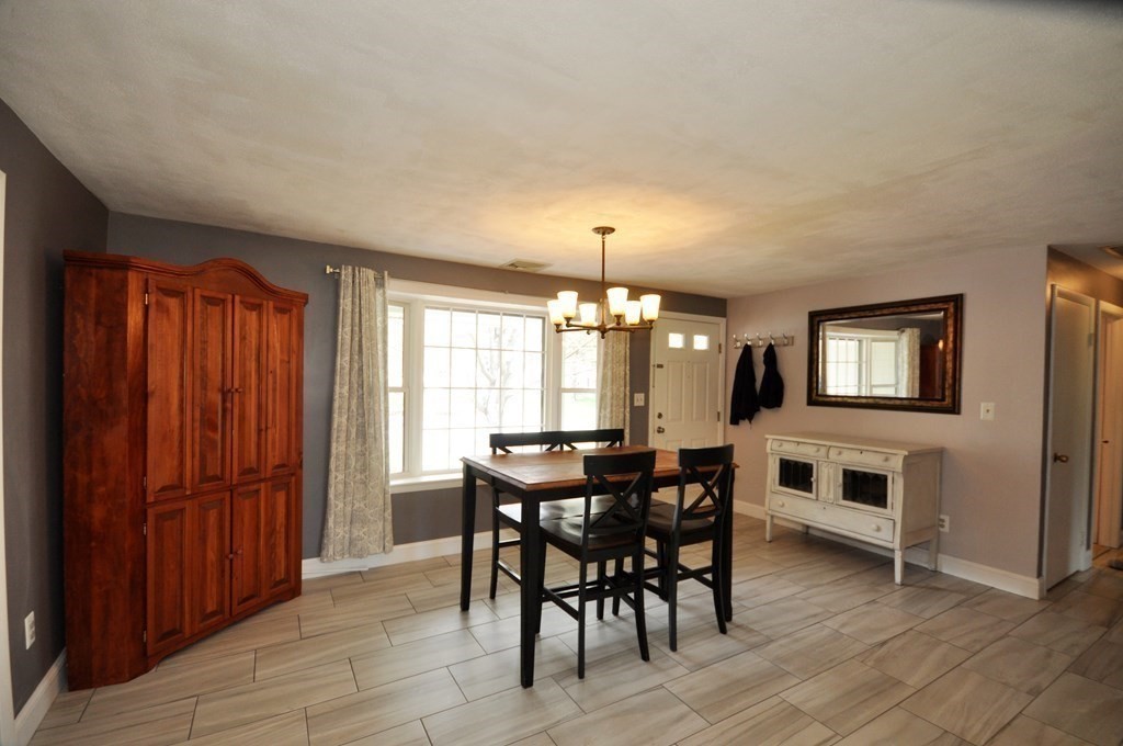 9 Bradford Road Hudson, MA 01749 - Photo 5 of 19