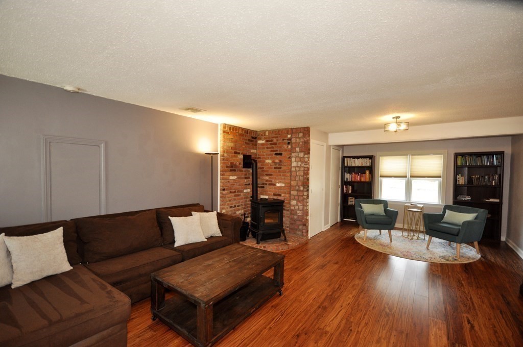 9 Bradford Road Hudson, MA 01749 - Photo 7 of 19
