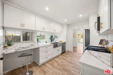 $2,999,000 | 2621 Veteran Avenue, Los Angeles, CA 90064