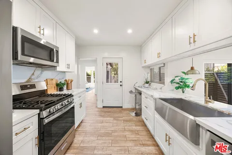 $2,999,000 | 2621 Veteran Avenue, Los Angeles, CA 90064
