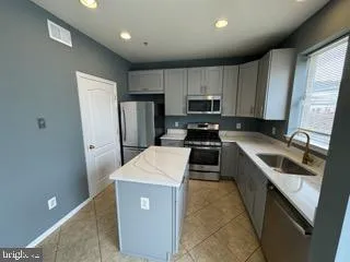 $3,000 | 13065 Park Crescent Circle, Herndon, VA 20171