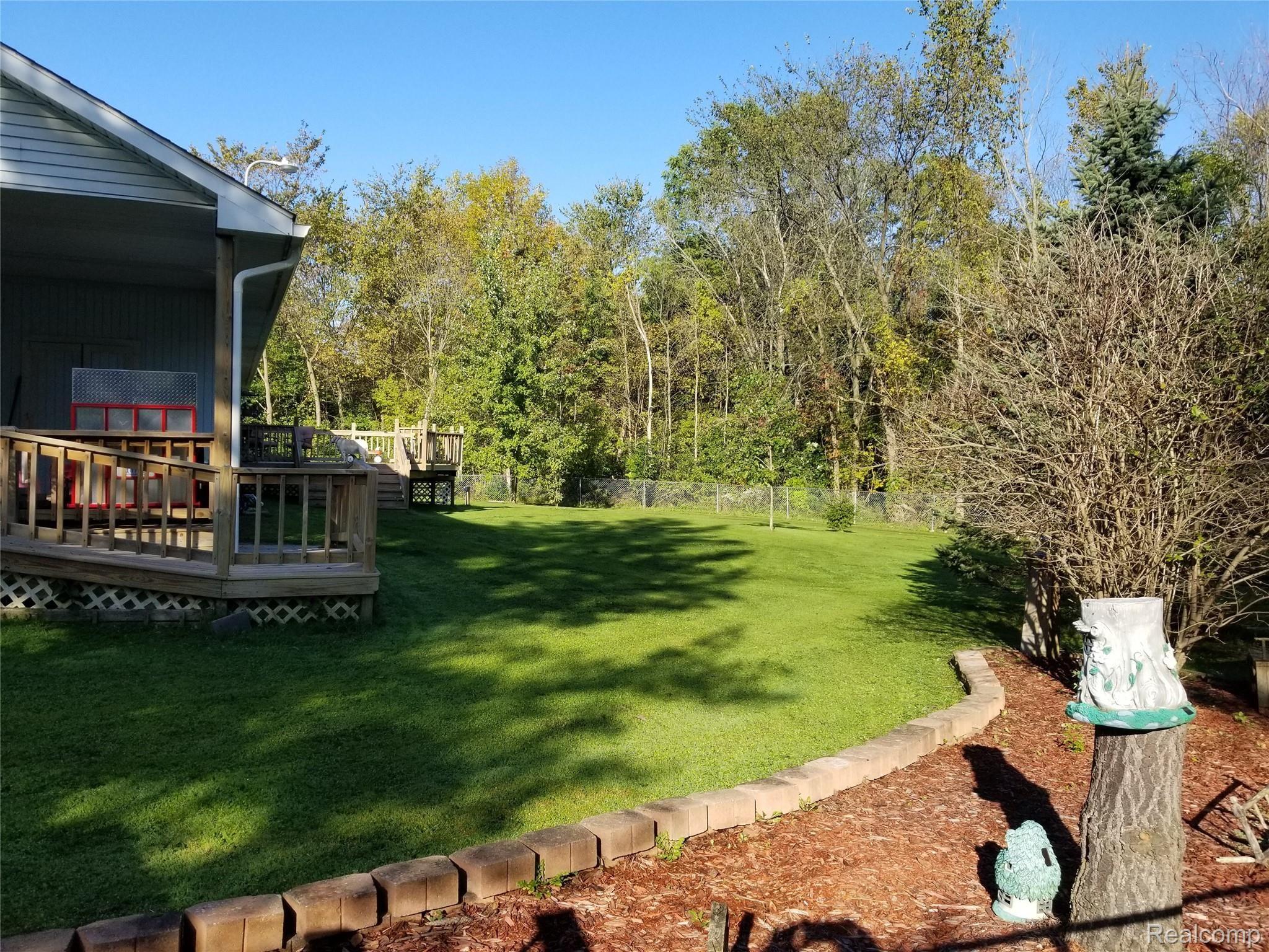 445 South Allen Road St. Clair, MI 48079 - Photo 8 of 33 20191008_100554.jpg