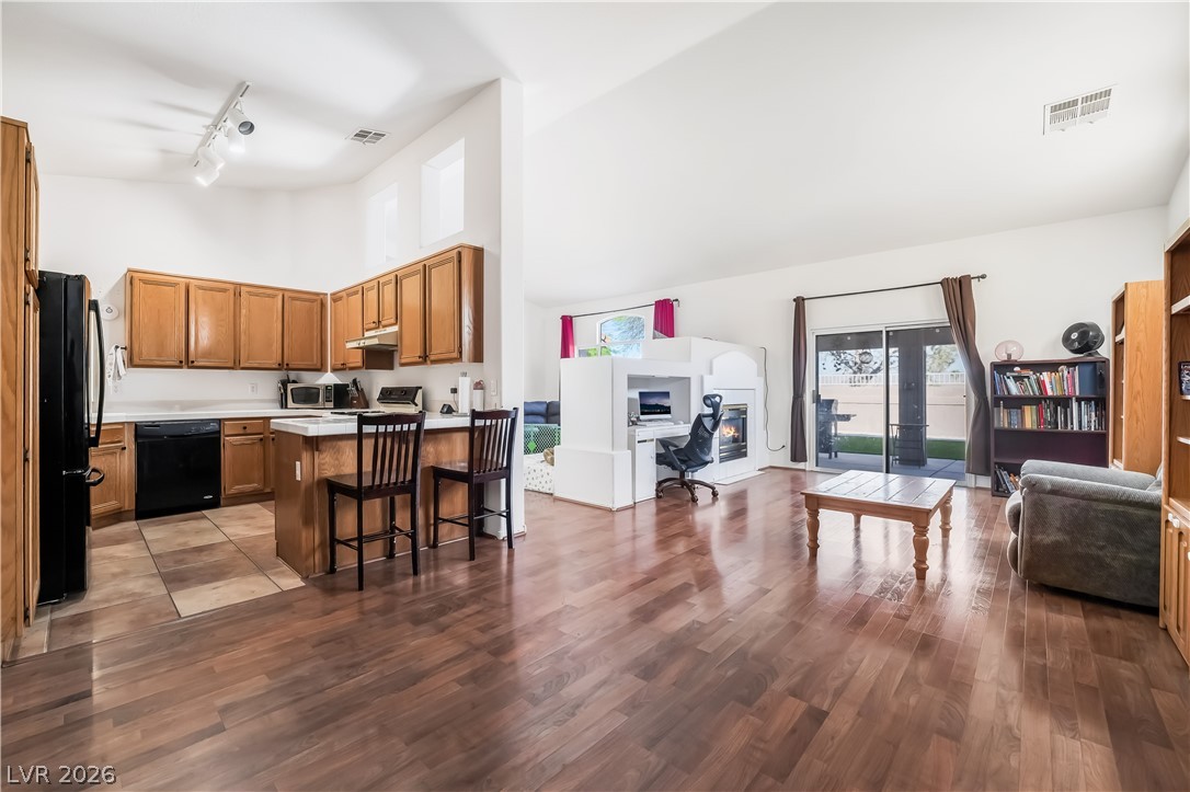 1040 Kings View Court Henderson, NV 89002 - Photo 11 of 37
