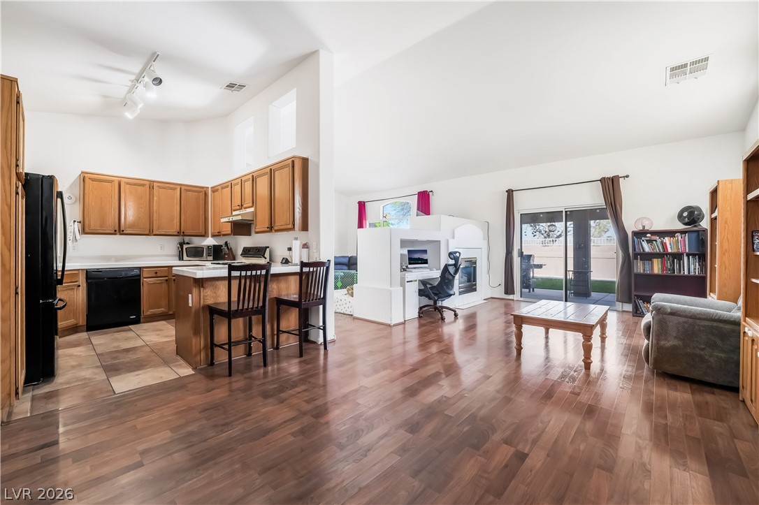1040 Kings View Court Henderson, NV 89002 - Photo 12 of 37
