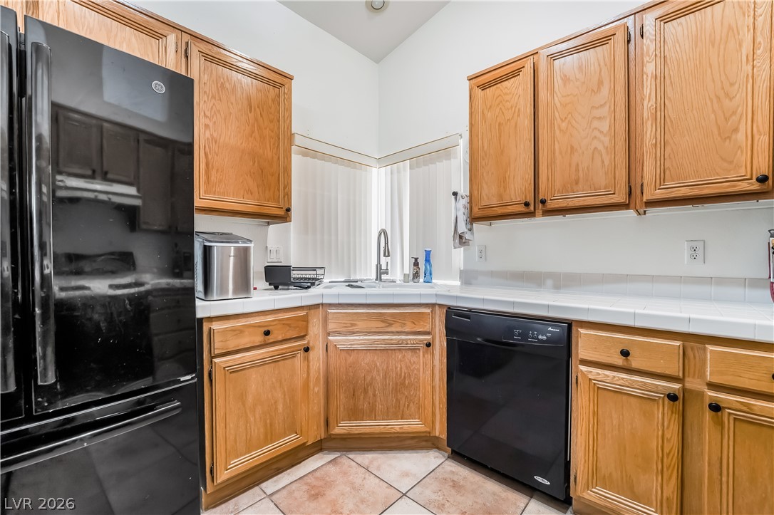 1040 Kings View Court Henderson, NV 89002 - Photo 16 of 37