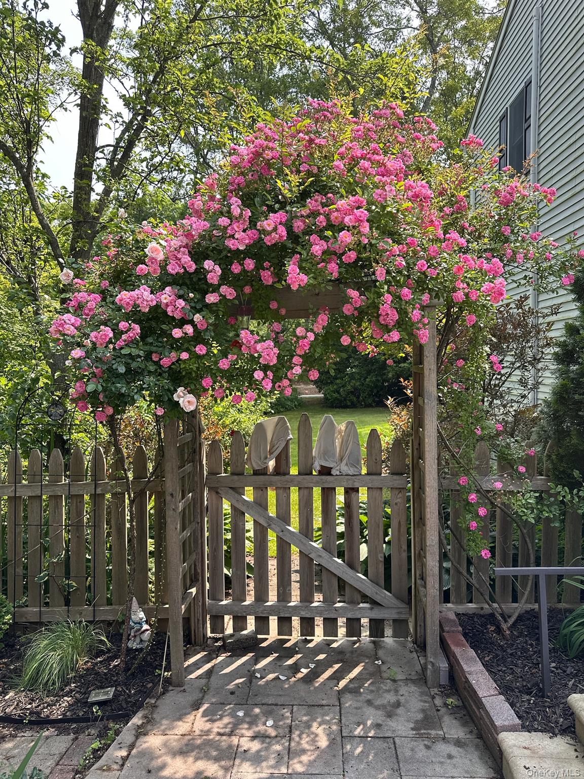 202 Gerard Road Yaphank, NY 11980 - Photo 34 of 42