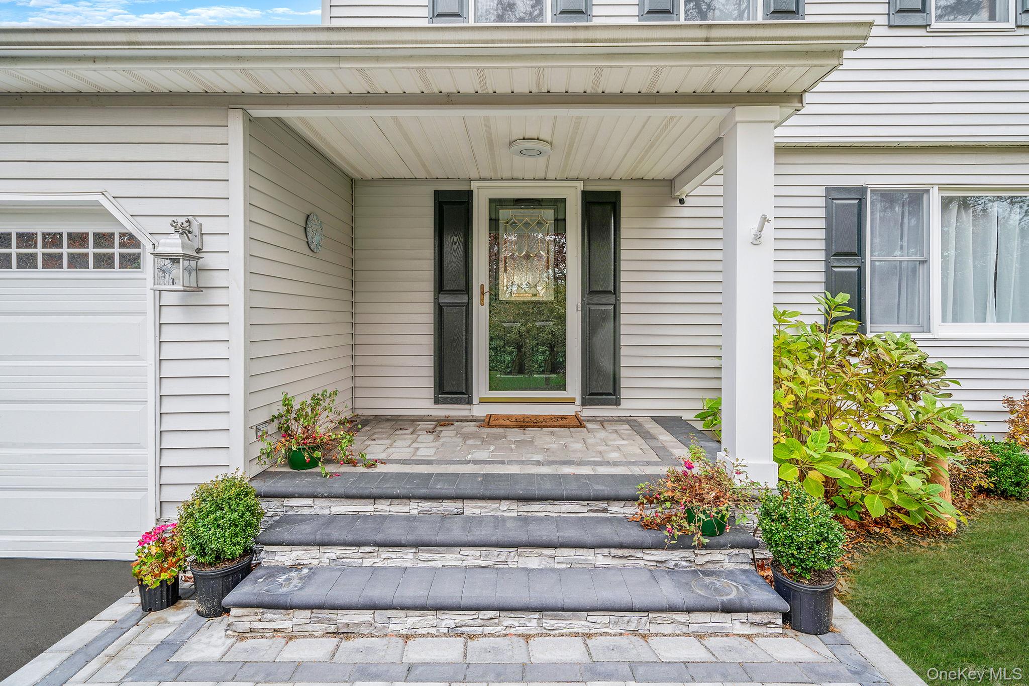 202 Gerard Road Yaphank, NY 11980 - Photo 4 of 42