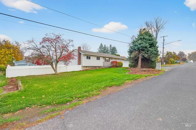 $405,000 | 3619 16th Street, Lewiston, ID 83501