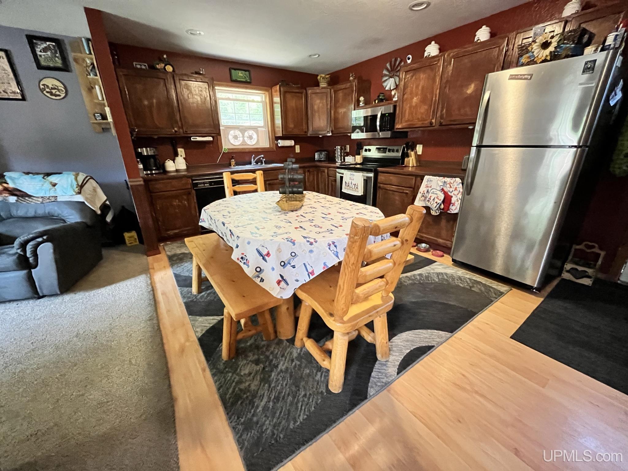 6598 W Krummich Road Manistique, MI 49854 - Photo 4 of 28