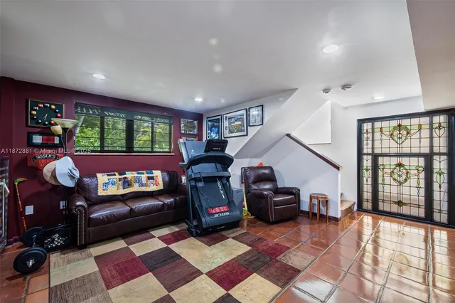 $2,275,000 | 2000 South Bayshore Drive, Unit 72, Miami, FL 33133