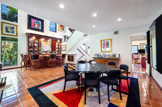 $2,275,000 | 2000 South Bayshore Drive, Unit 72, Miami, FL 33133