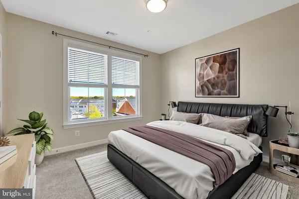 $465,000 | 13723 Neil Armstrong Avenue, Unit 502, Herndon, VA 20171
