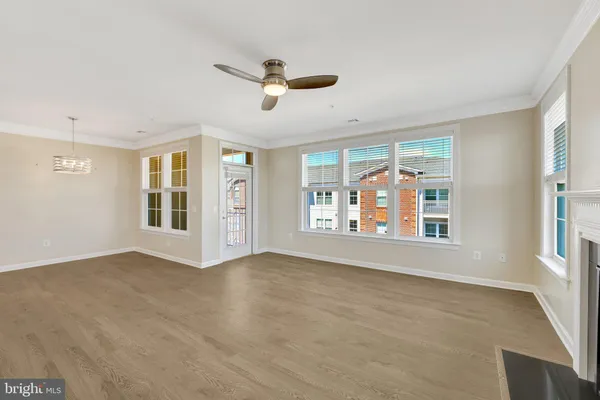 $465,000 | 13723 Neil Armstrong Avenue, Unit 502, Herndon, VA 20171