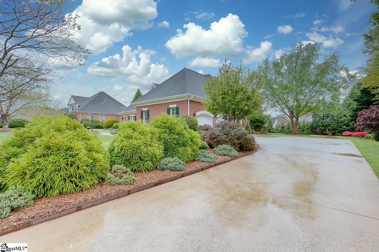 405 Providence Way Easley, SC 29642 - Photo 4 of 36