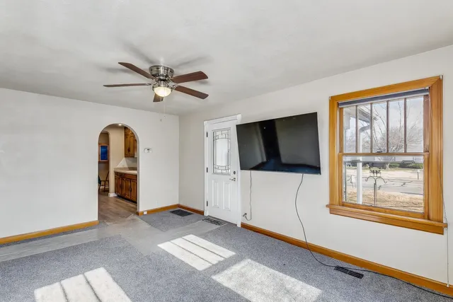 $124,900 | 3301 North Plum Street, Hutchinson, KS 67502