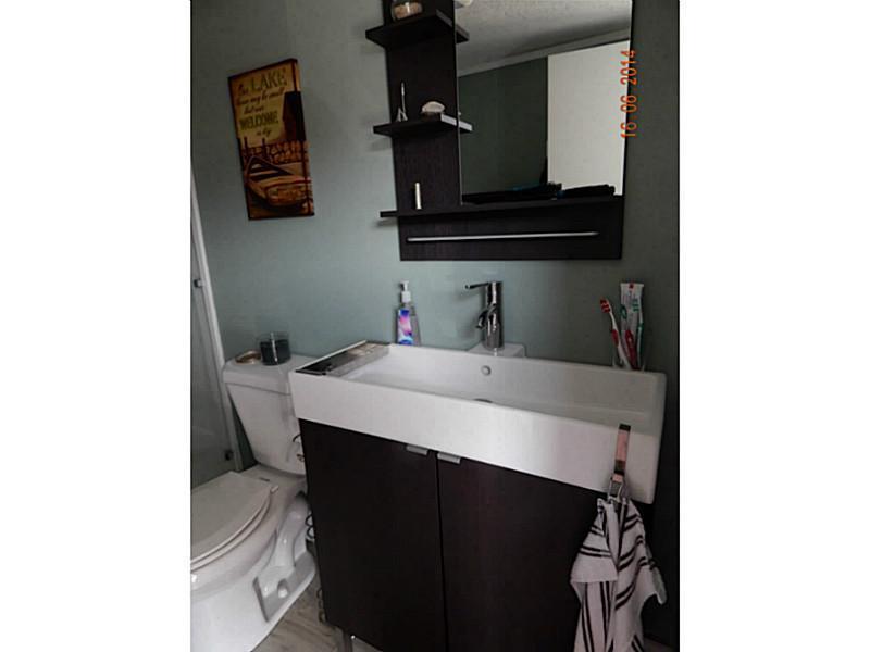 10271 C R 286, Unit E10 Huntsville, OH 43324 - Photo 8 of 17