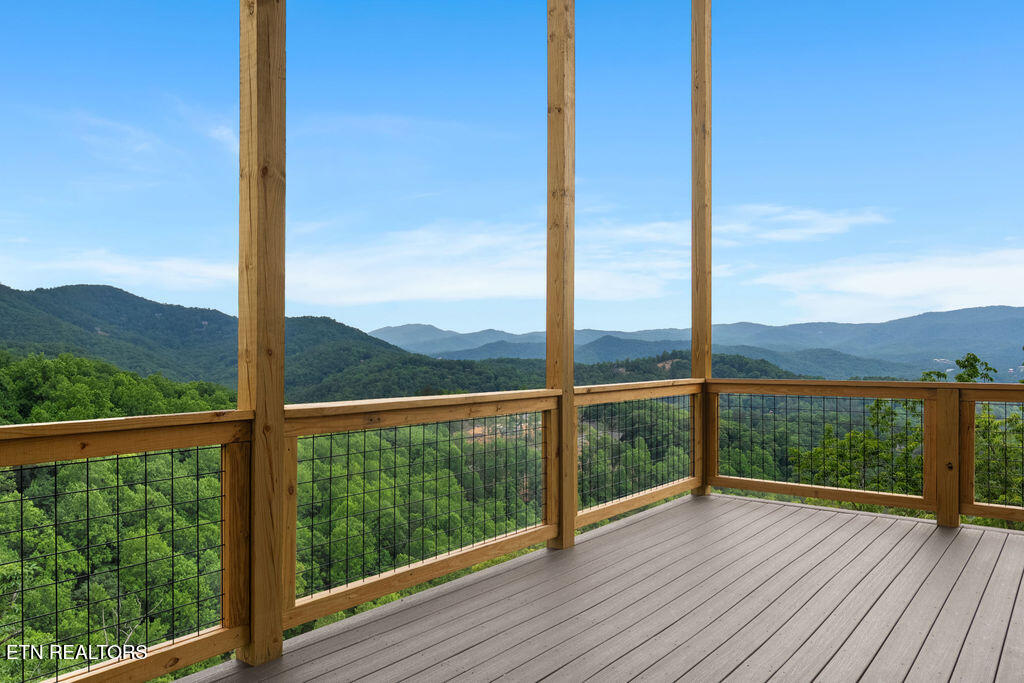 3225 Emerald Springs Loop Sevierville, TN 37862 - Photo 5 of 56 DSC00601