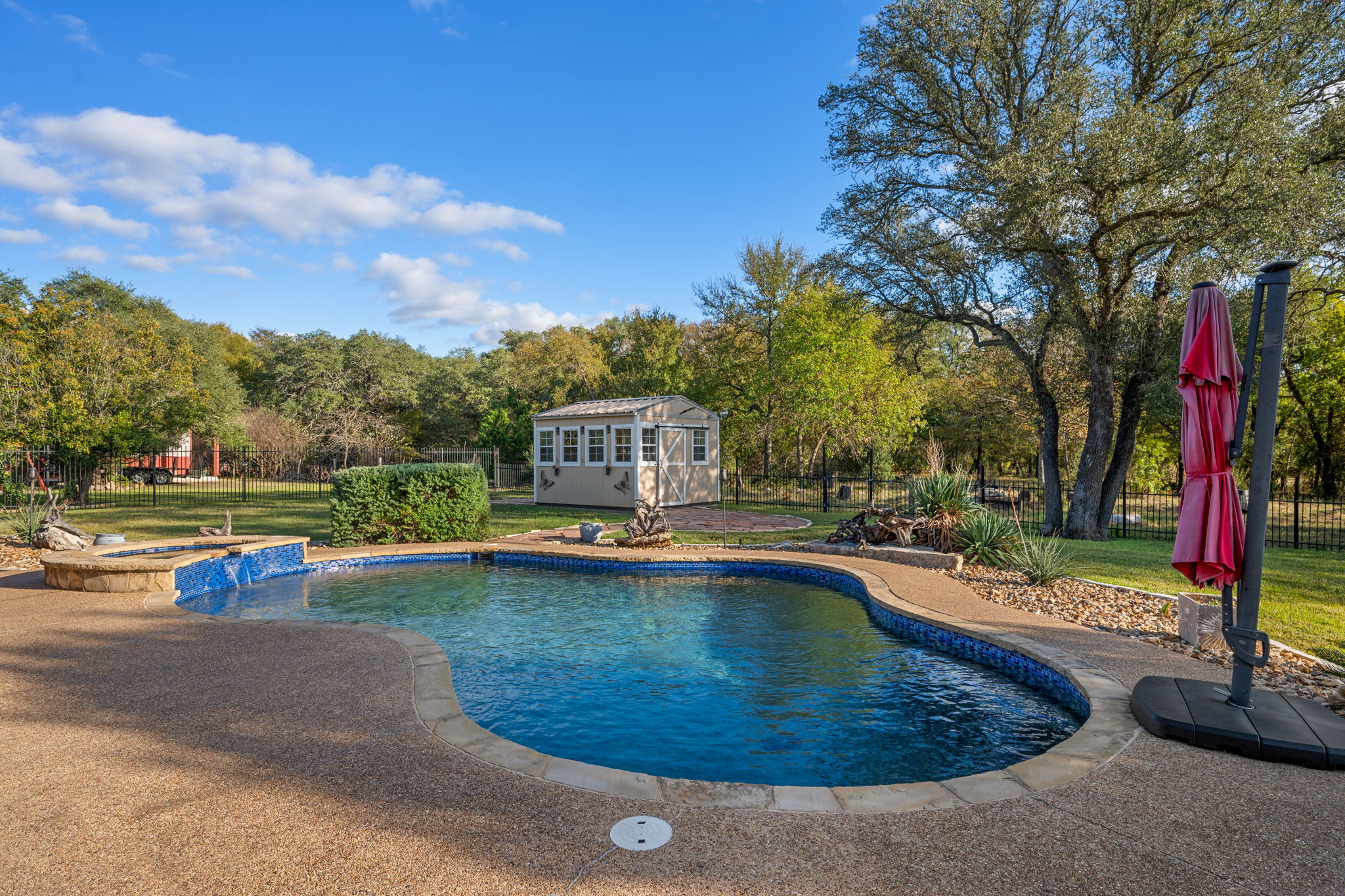 686 Benchmark Trail Belton, TX 76513 - Photo 2 of 38