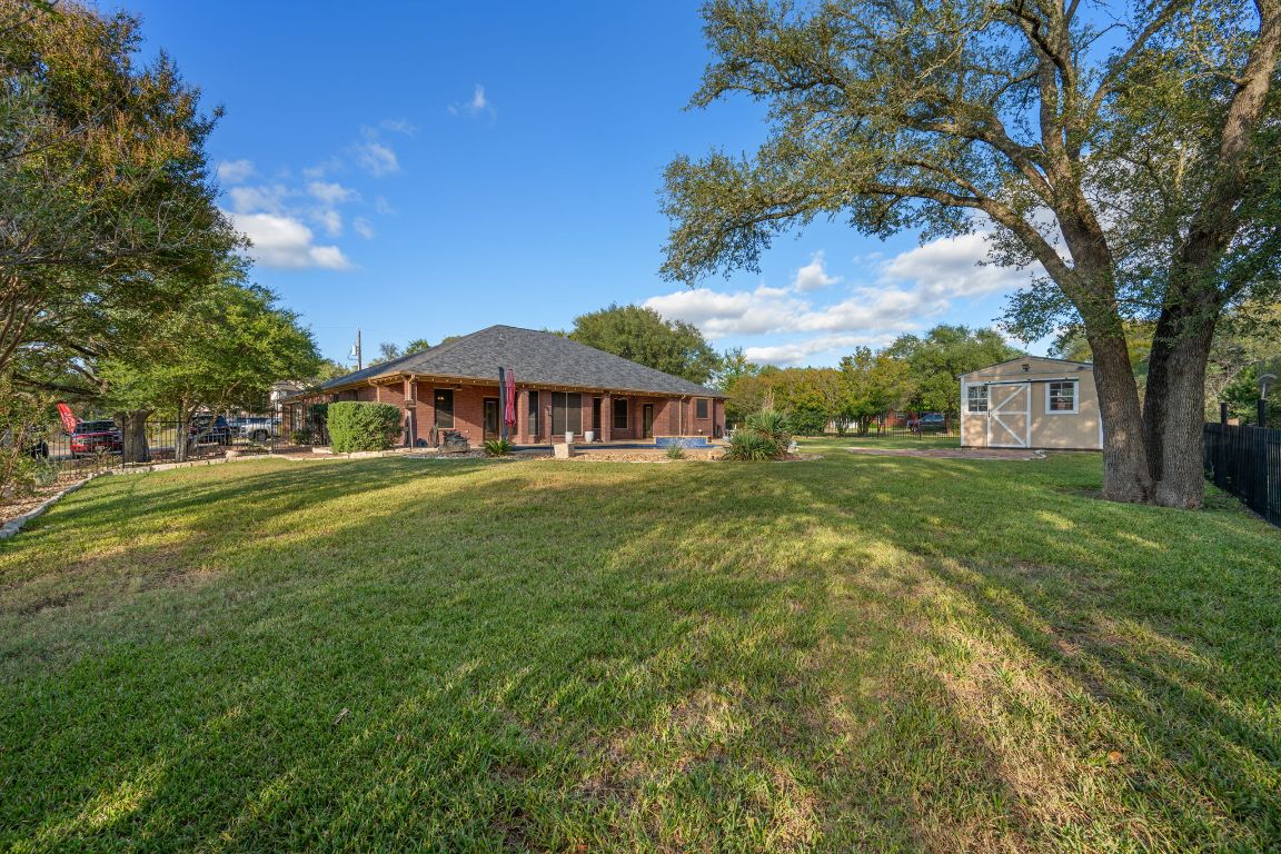 686 Benchmark Trail Belton, TX 76513 - Photo 29 of 38 a front view of house with yard and green space