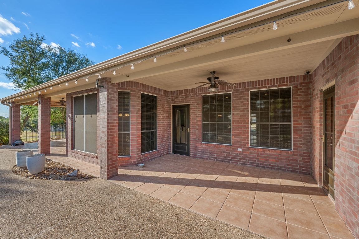 686 Benchmark Trail Belton, TX 76513 - Photo 30 of 38 a front view of a house
