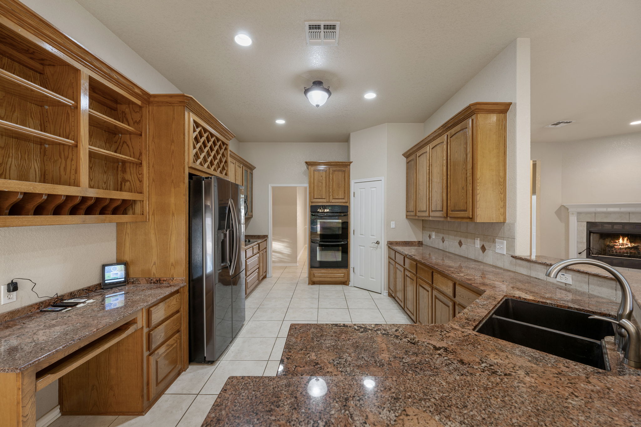 686 Benchmark Trail Belton, TX 76513 - Photo 6 of 38