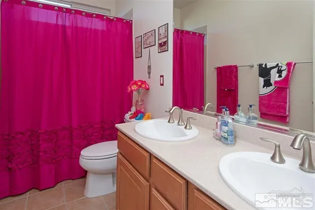 $2,700 | 2497 Westfall Road, Sparks, NV 89436