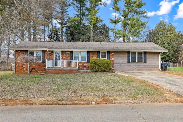 $309,900 | 1222 Miami Street, Athens, TN 37303