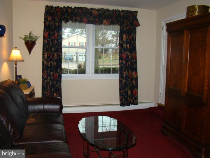501 Lawrence Drive Springfield, PA 19064 - Photo 4 of 22 Den