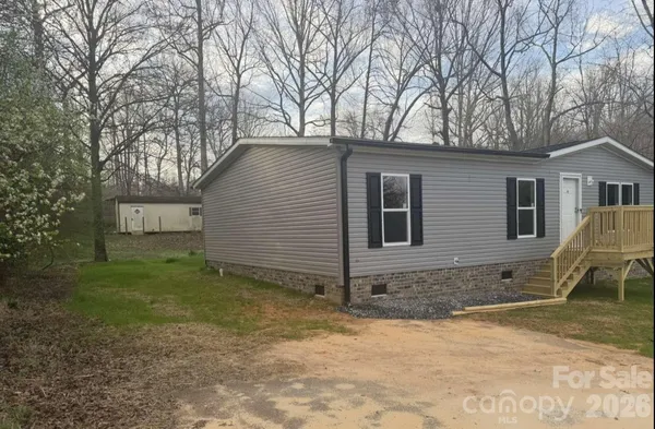 $270,000 | 3007 Michelle Drive, Newton, NC 28658