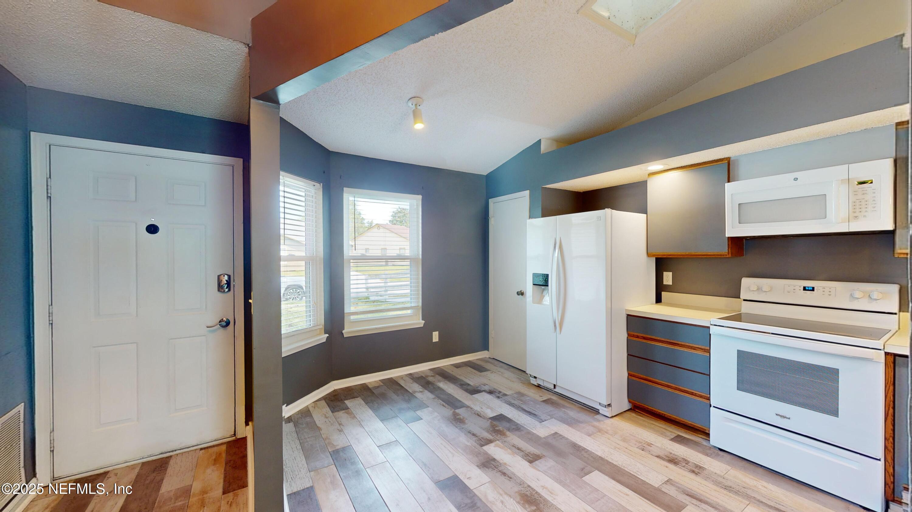 2476 Spring Vale Road Jacksonville, FL 32246 - Photo 7 of 21 original(6)