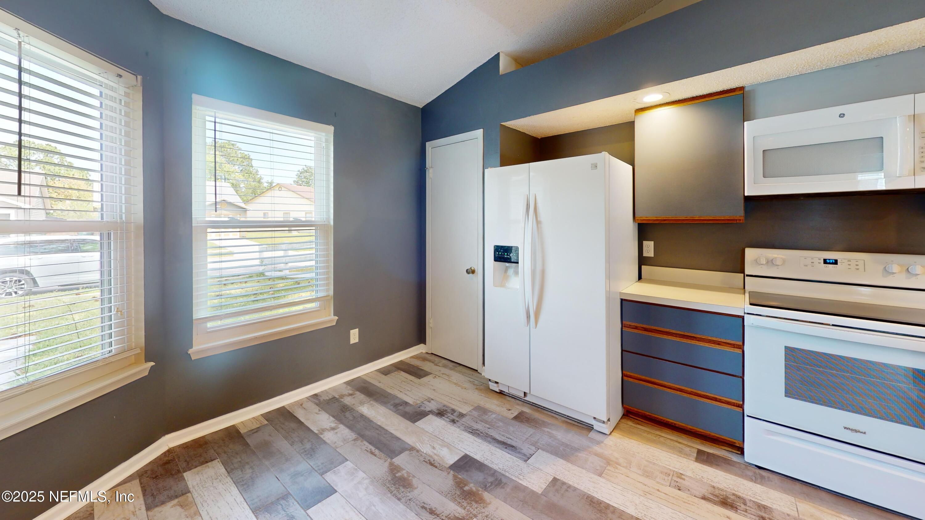 2476 Spring Vale Road Jacksonville, FL 32246 - Photo 10 of 21 original(9)