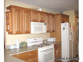 4109 Russell Drive Springfield, IL 62703 - Photo 6 of 9 Gallery Image 6