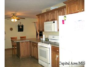 4109 Russell Drive Springfield, IL 62703 - Photo 8 of 9 Gallery Image 8