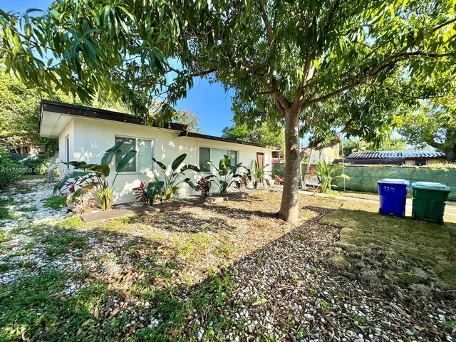 a view of a outdoor space