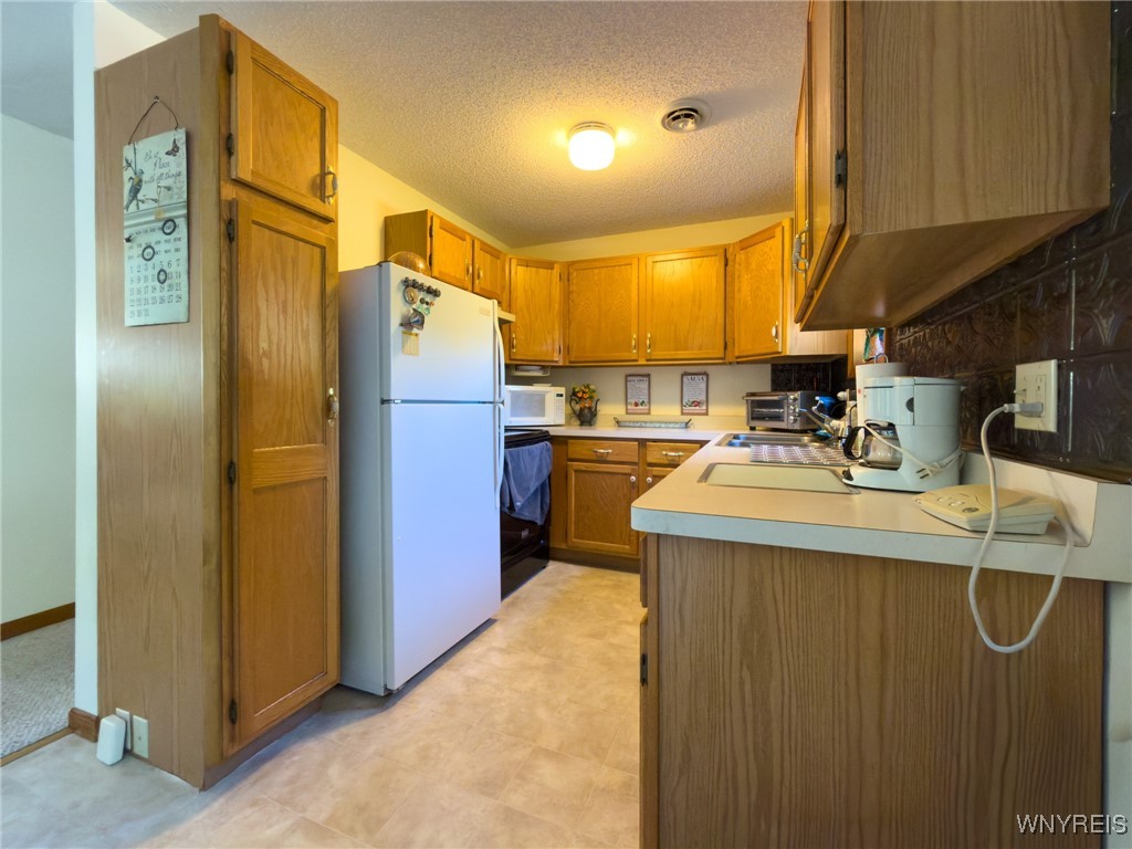 2245 Thomas Road Sheldon, NY 14167 - Photo 16 of 39 Apartment kitchen
