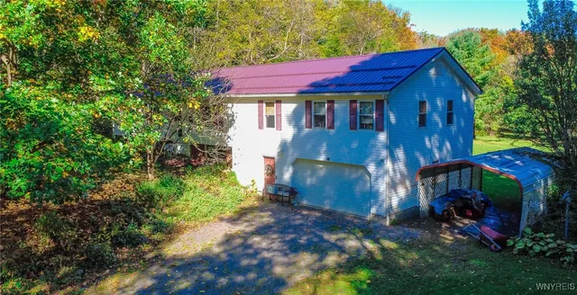 $300,000 | 2245 Thomas Road, Sheldon, NY 14167