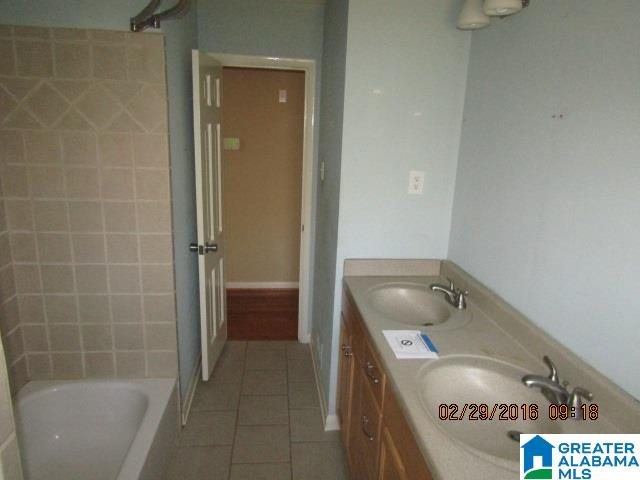 932 Martinwood Road Birmingham, AL 35235 - Photo 9 of 19