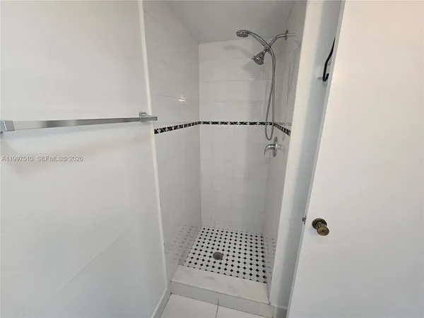 $2,000 | 4845 Northwest 7th Street, Unit 3095, Miami, FL 33126