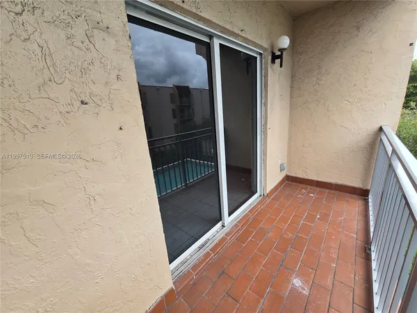 $2,000 | 4845 Northwest 7th Street, Unit 3095, Miami, FL 33126