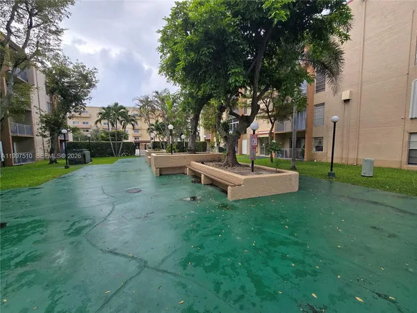 $2,000 | 4845 Northwest 7th Street, Unit 3095, Miami, FL 33126