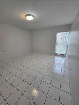 $2,000 | 4845 Northwest 7th Street, Unit 3095, Miami, FL 33126