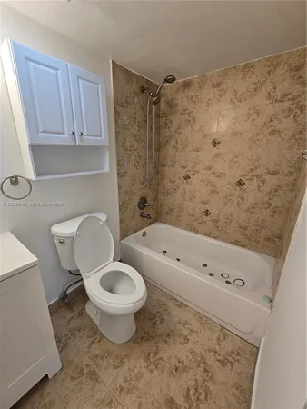 $2,000 | 4845 Northwest 7th Street, Unit 3095, Miami, FL 33126