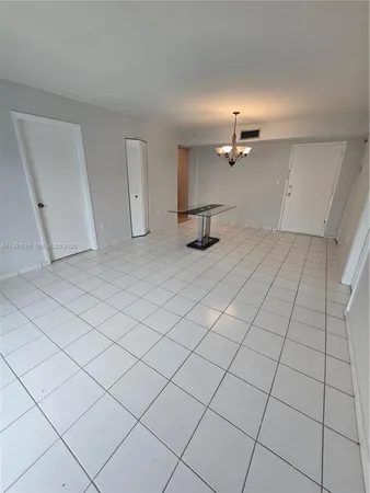 $2,000 | 4845 Northwest 7th Street, Unit 3095, Miami, FL 33126