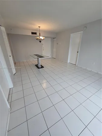 $2,000 | 4845 Northwest 7th Street, Unit 3095, Miami, FL 33126