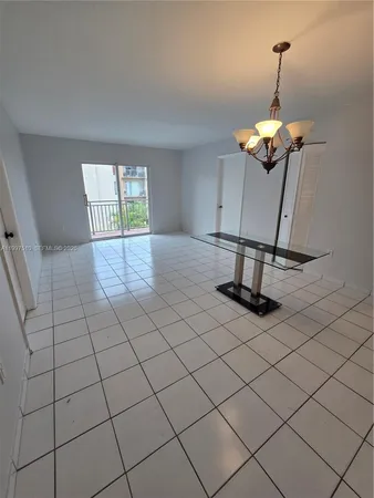 $2,000 | 4845 Northwest 7th Street, Unit 3095, Miami, FL 33126