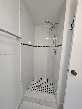 $2,000 | 4845 Northwest 7th Street, Unit 3095, Miami, FL 33126