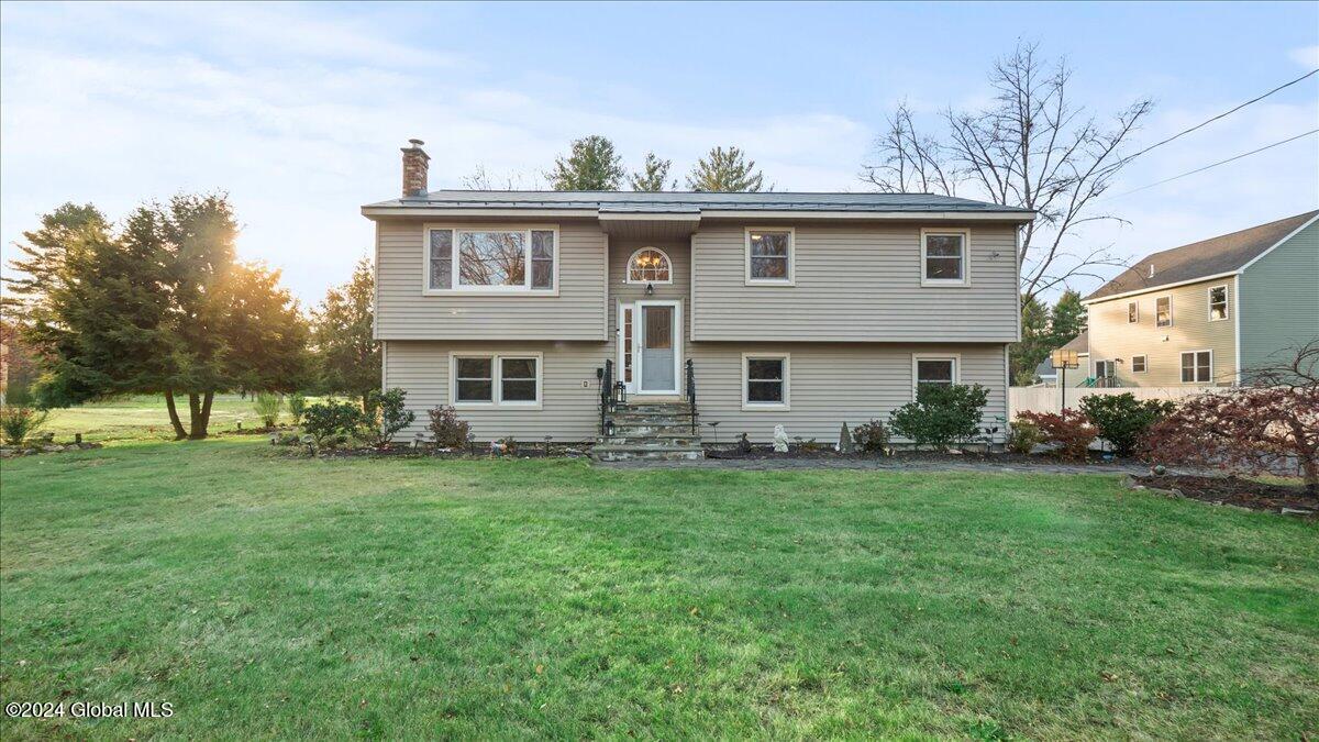 972 Benedict Road Ballston, NY 12019 - Photo 1 of 39 32-P1080323
